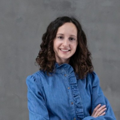 Lucia Cerchlan